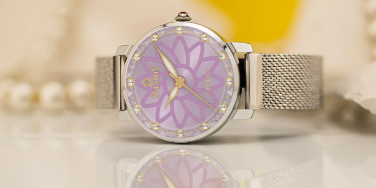 5 Adorable Luxury watches for women at Discounted Price
