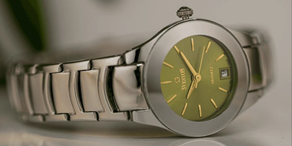 5 Graceful Stainless Steel Watches for Women SVESTON